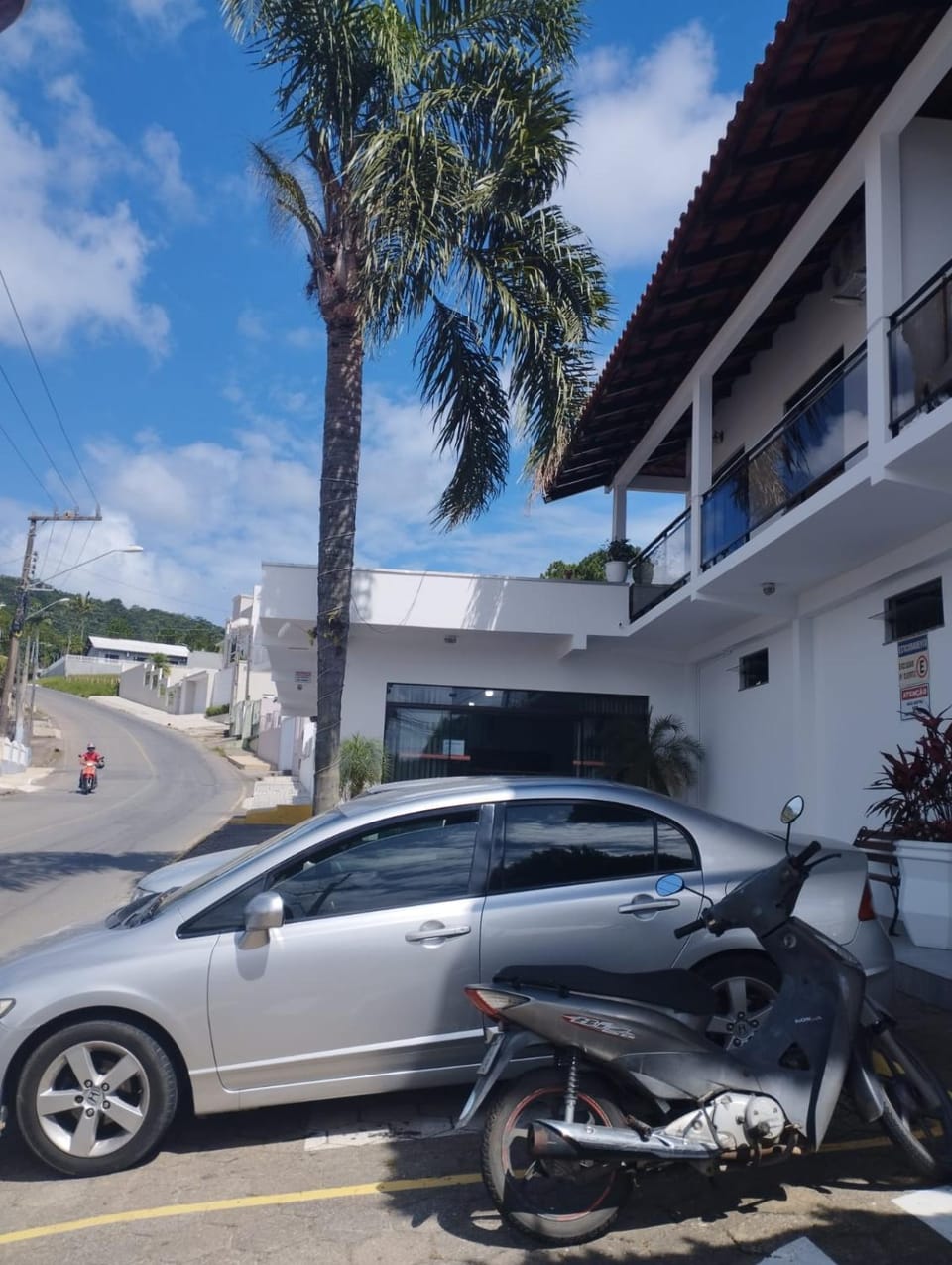 Facade/entrance