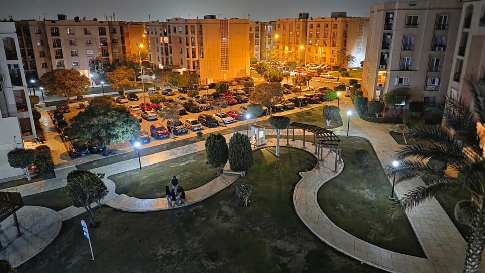 Room in a hosting family apartment girls only Vacation rental in New Cairo City