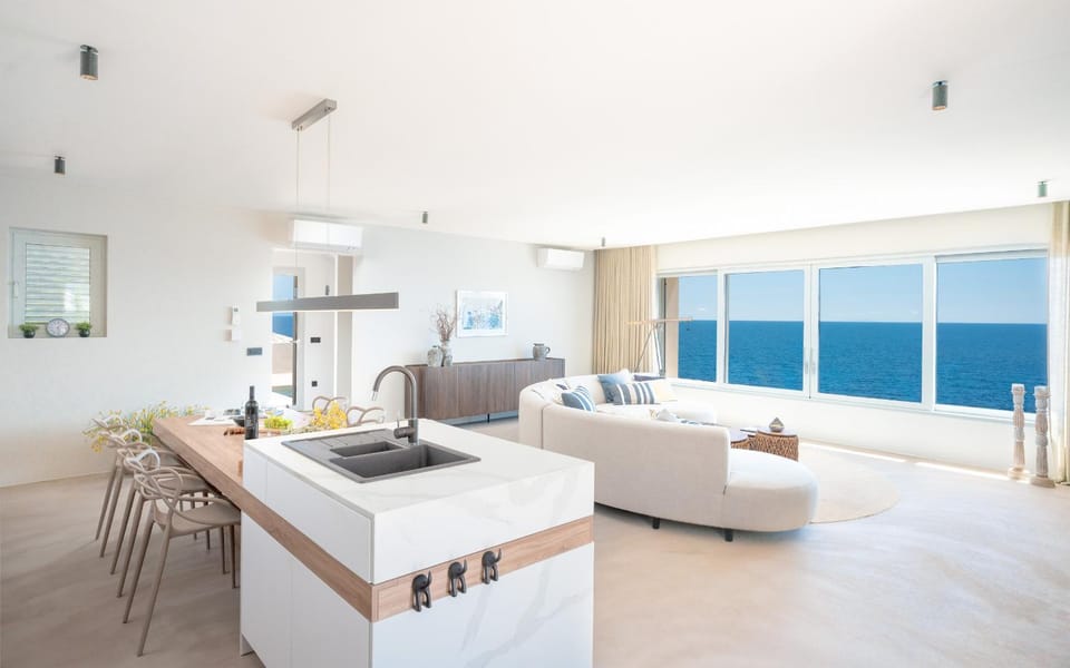 Kitchen or kitchenette, kitchen