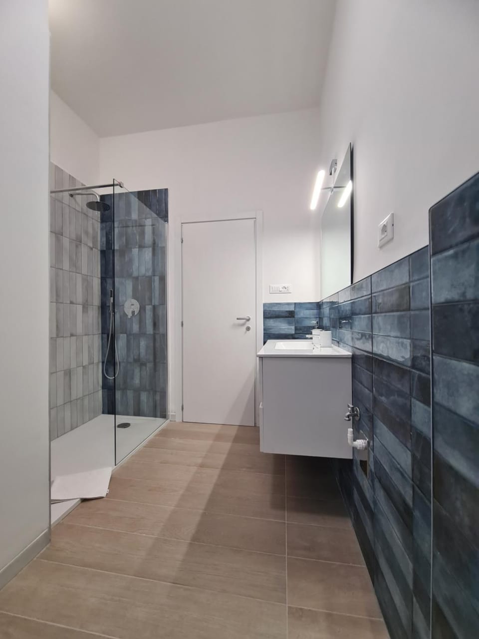 Shower, Bathroom, bidet
