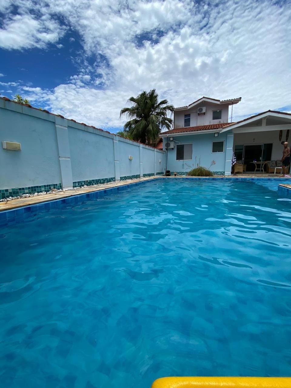 Property building, Day, Pool view, Swimming pool