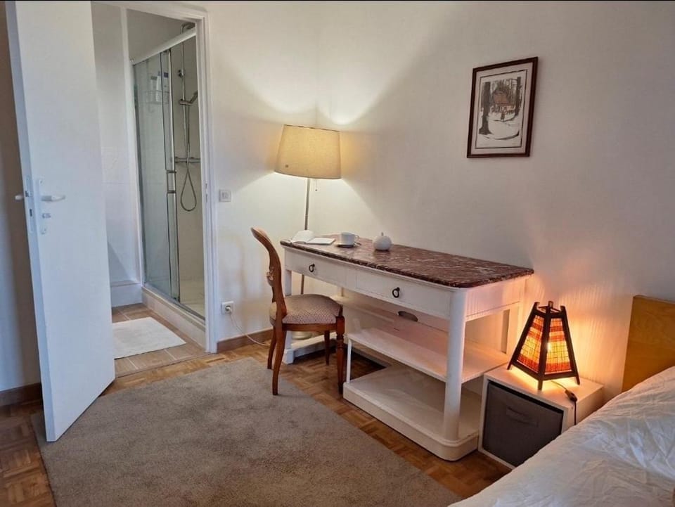 Balcony with Alpine views, garage and parking, Geneva 15 min Apartment in Haute-Savoie