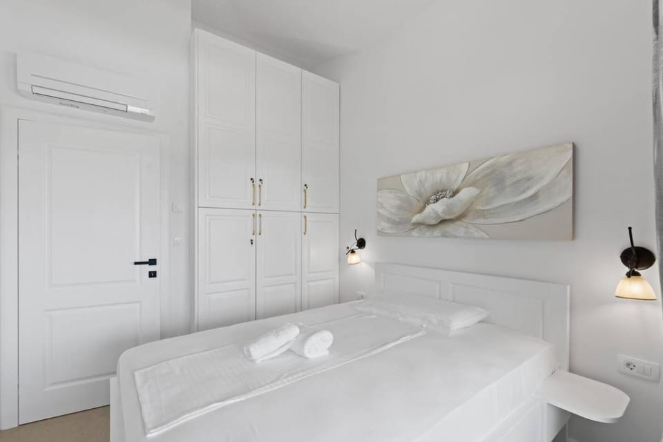 Villa San Antonio with private pool in Novigrad Villa in Novigrad