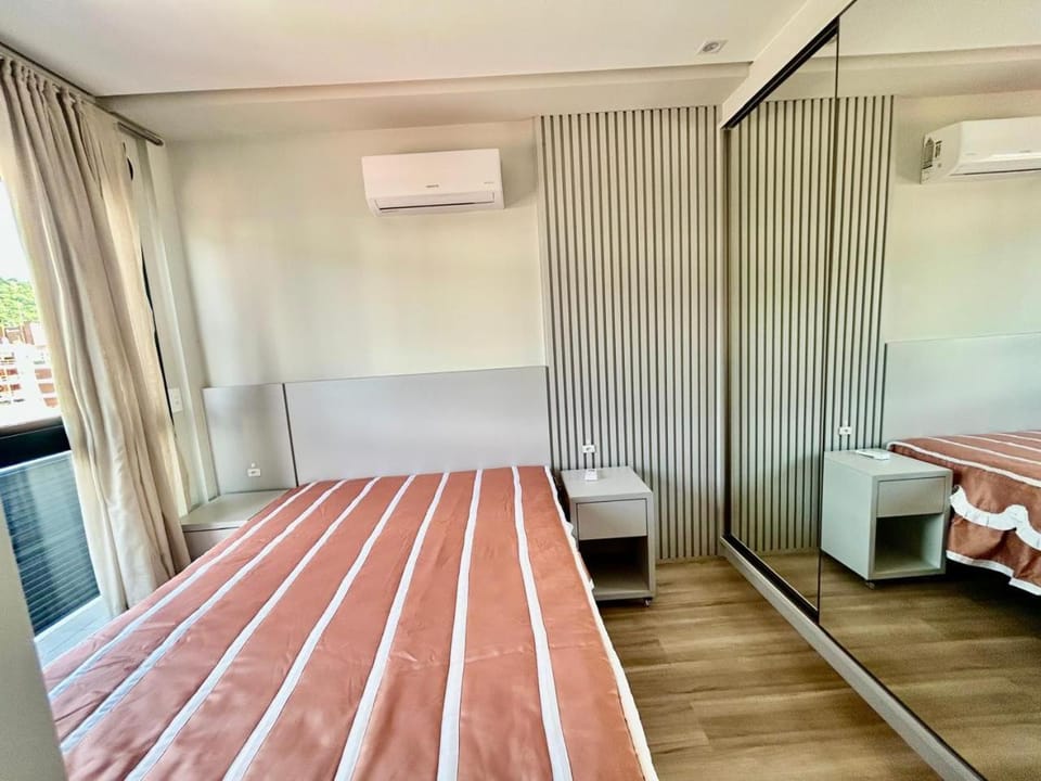 COBERTURA MOBILIADA PRAIA DE PALMAS VISTA MAR Governador Celso Ramos Apartment in Florianopolis