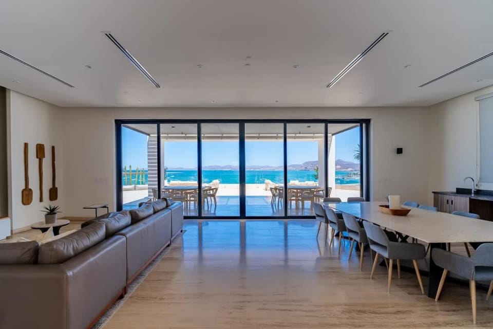 Vista Coral 106 - Ground Floor Unit - Marina View Apartment in La Paz