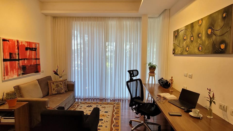 Living room, Business facilities, Dining area
