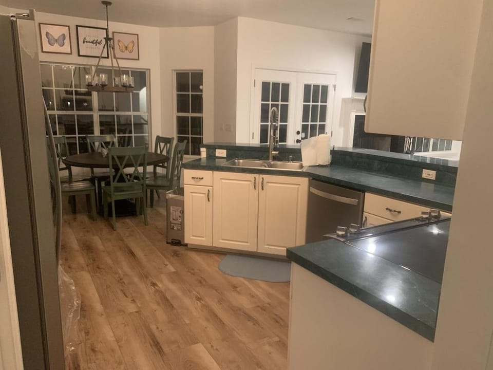 South Carolina Comfort with Lake golf view it is very private and quiet House in Beaufort