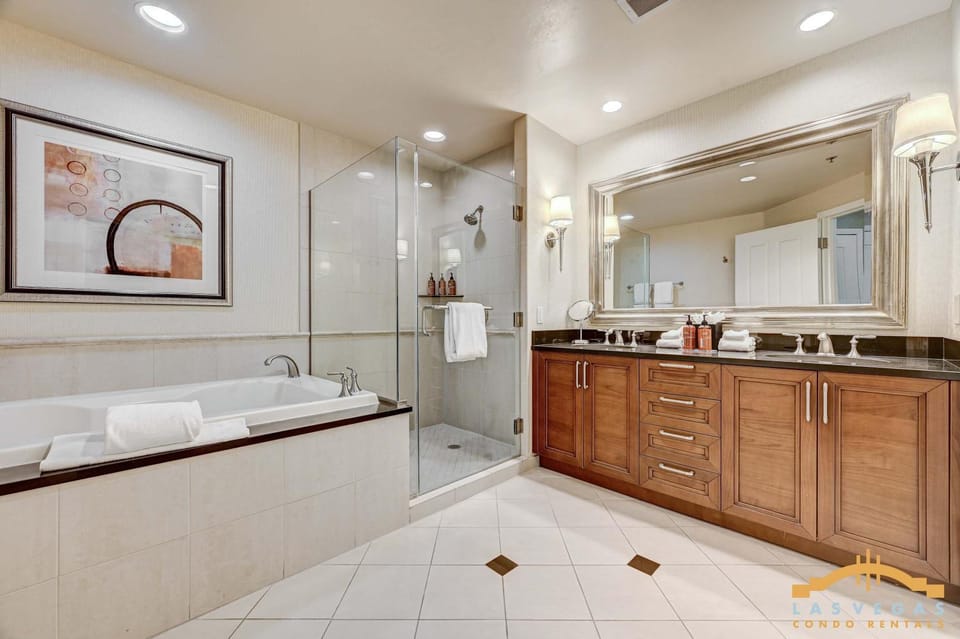MGM Signature-34-604 Jacuzzi Studio House in Las Vegas Strip