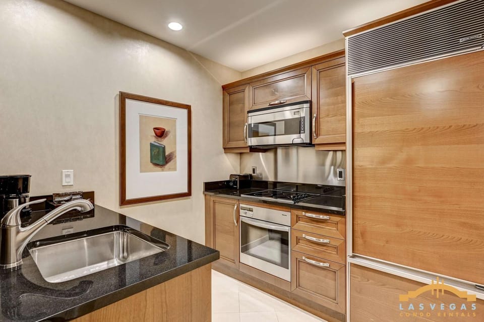 Signature 2Br3Ba balcony combo units 34-602 and 04 House in Las Vegas Strip
