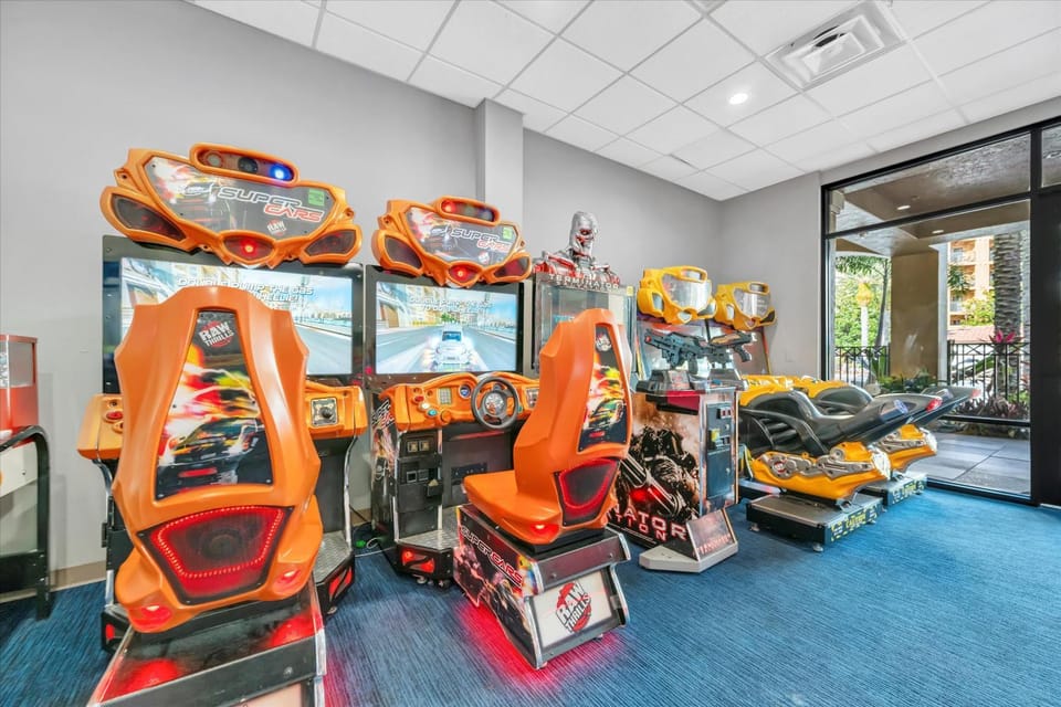 Free Breakfast & Parking 2B Disney Resort Condo House in Orlando