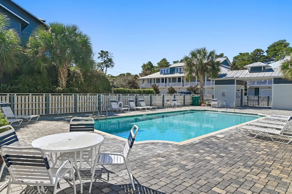 Sea Turtle House- Lux Townhome- Pool - Golf Cart House in South Walton County