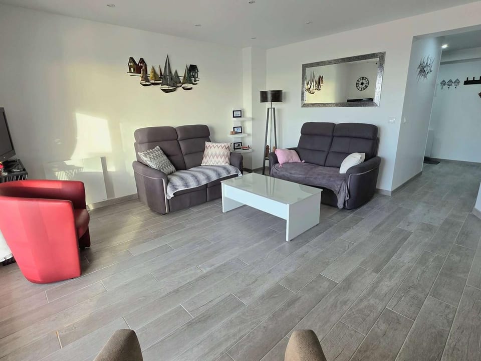 Magnifique T3 en Front de Mer à Wimereux avec Balcon et Wifi - FR-1-675-55 Apartment in Wimereux