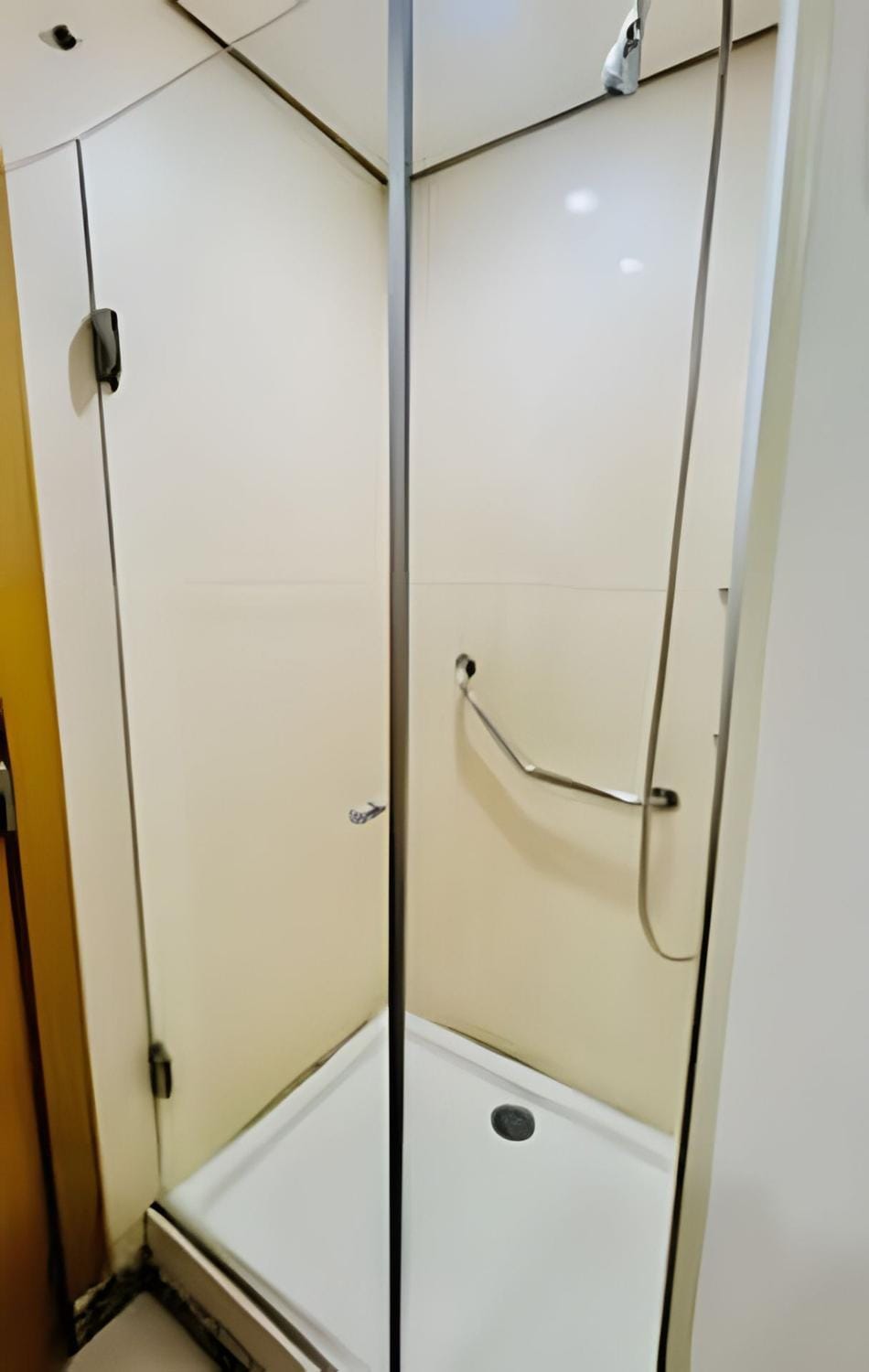Flat Bela Cintra com Piscina, Academia e Garagem Apartment in Sao Paulo City