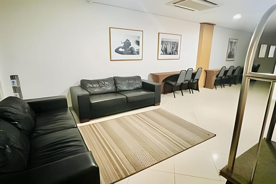 Communal lounge/ TV room