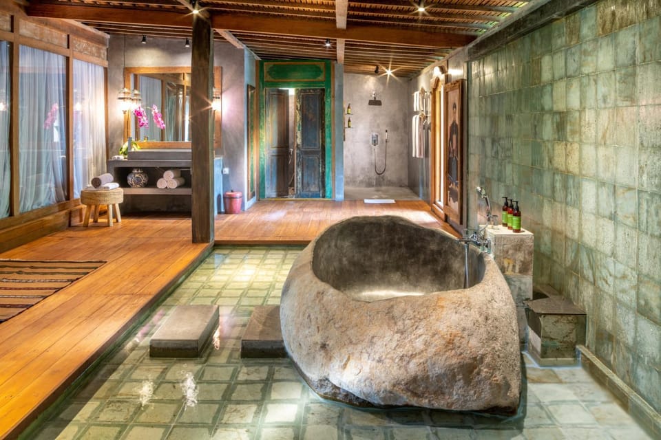 Bathroom, Bath