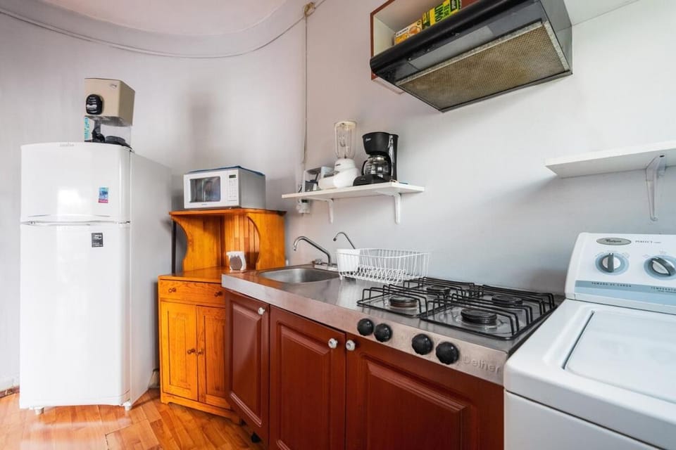 Good apartment in Colonia Roma Apartment in Mexico City