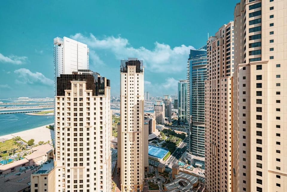 Stunning 2BR with Sea View Murjan 1 Near Beach Apartment in Dubai