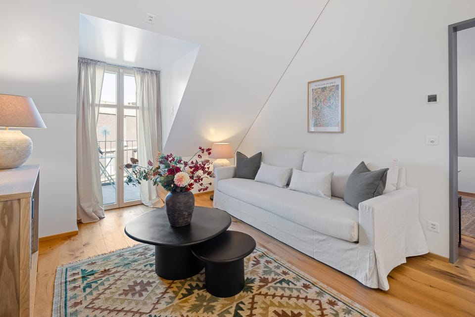 TV and multimedia, Balcony/Terrace, Living room, Photo of the whole room