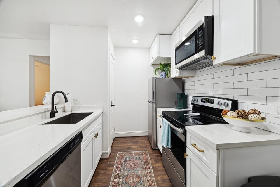 Upscale 1BED Apartment near FIFA - NRG Stadium, Med Center, and Downtown Apartment in Houston