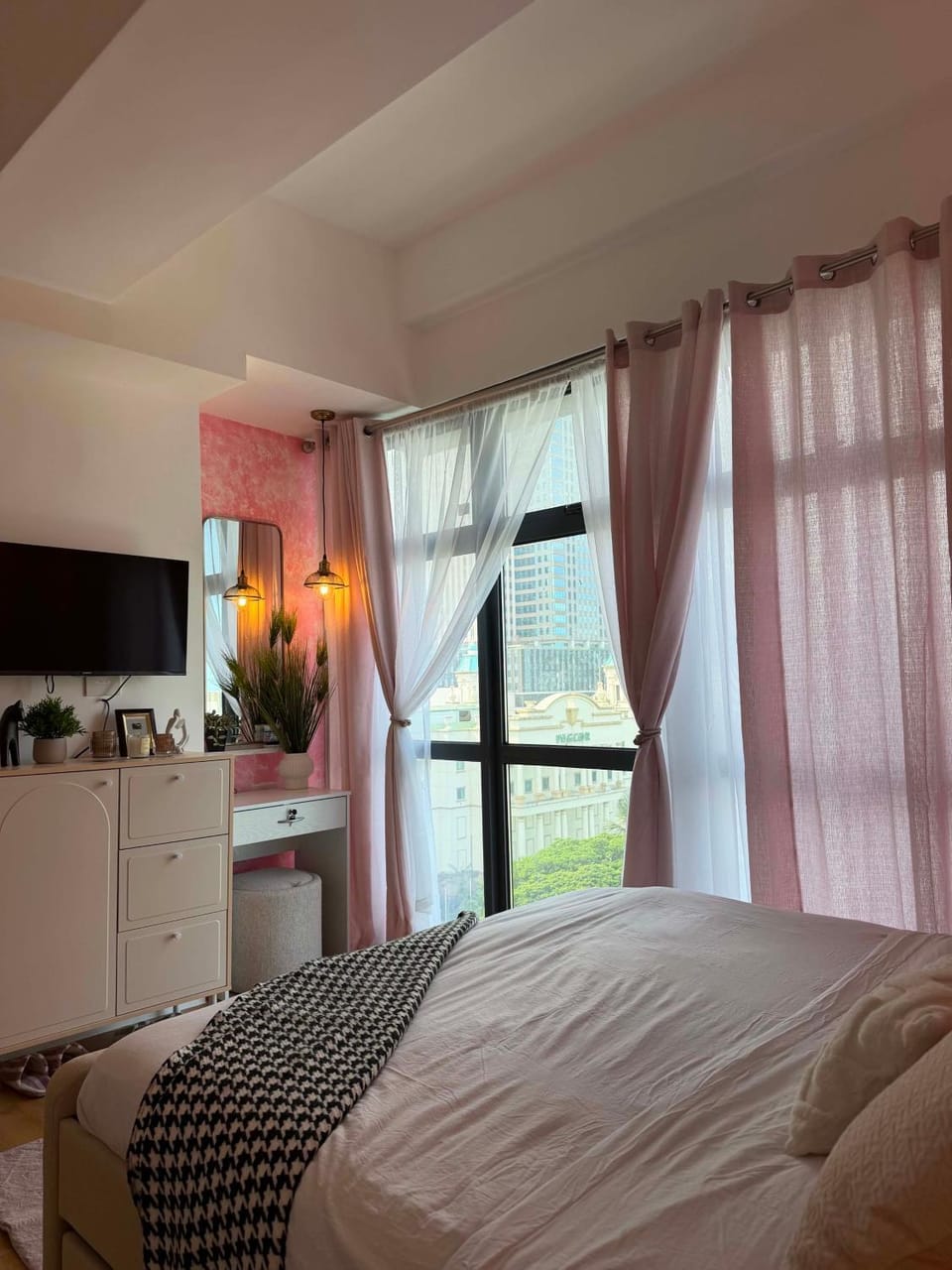Cozy Family Condo Suite to Near Cebu Waterfront Hotel Ayala & IT Biz Park Prime Center Apartment hotel in Lapu-Lapu City