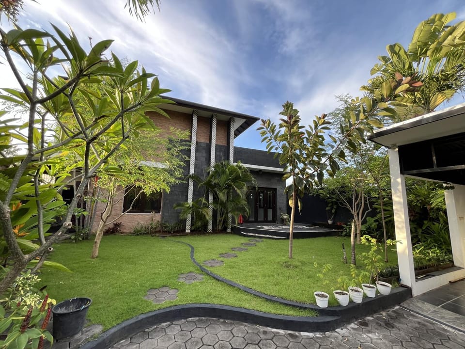 Private Room Villa Mada Canggu Vacation rental in North Kuta