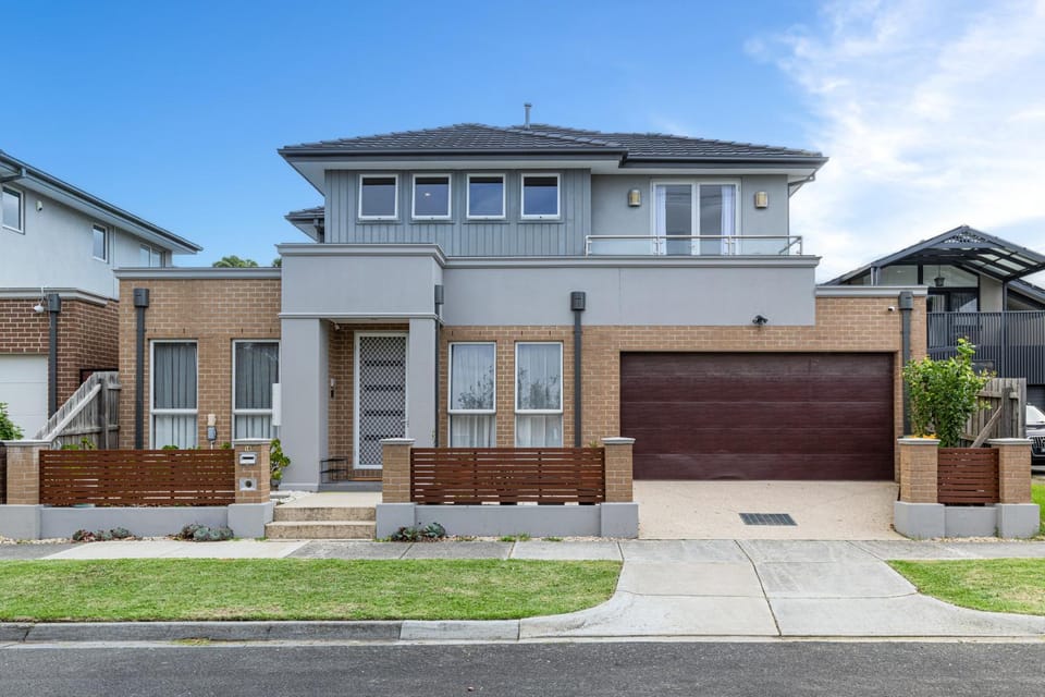 Property building, Neighbourhood, Street view