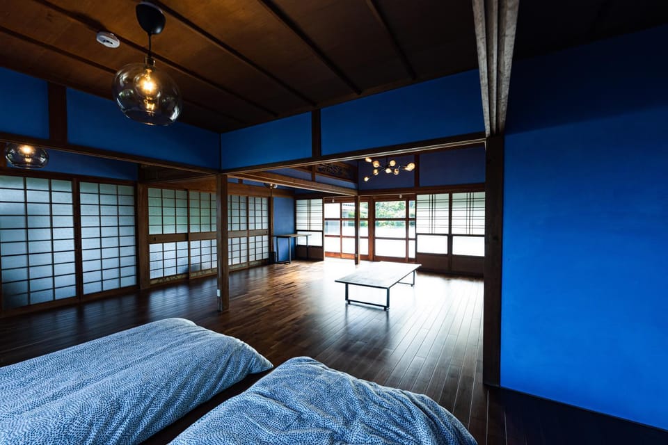 漁村の縁側古民家 箱家 House in Japan