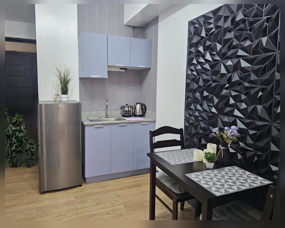 Paseo Verde Condo Unit in Las Pinas - Sleeps 2 Adults & 2 Children Apartment in Las Pinas