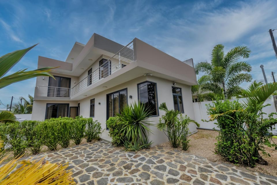 Property building, Garden view