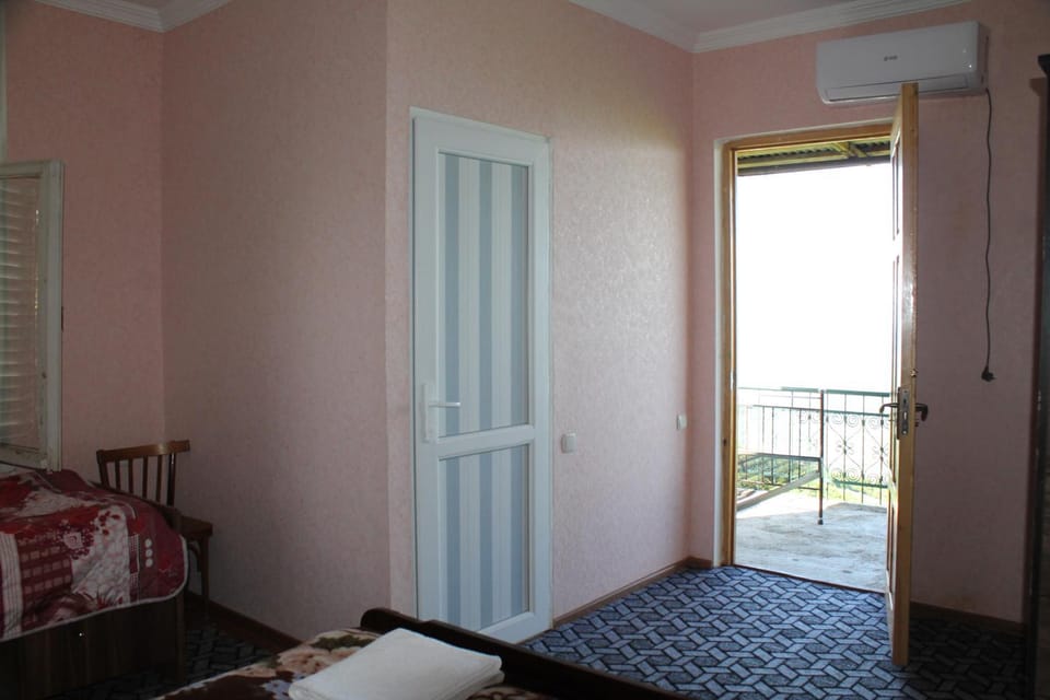 Guest House Shota Bed and Breakfast in Georgia