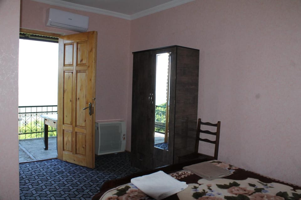 Guest House Shota Bed and Breakfast in Georgia
