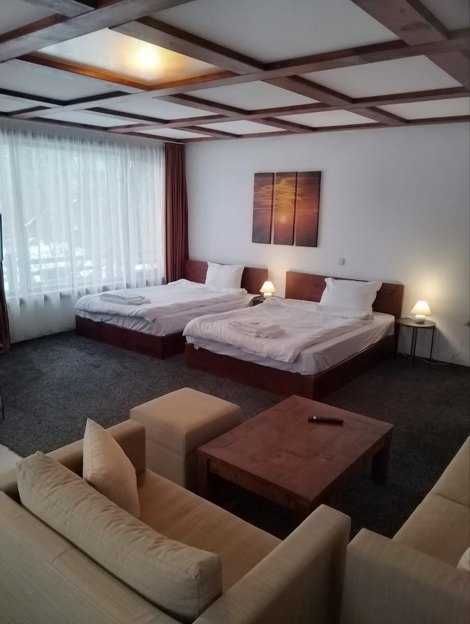 Bed, Balcony/Terrace, Living room, Photo of the whole room, Seating area, Bedroom, Mountain view