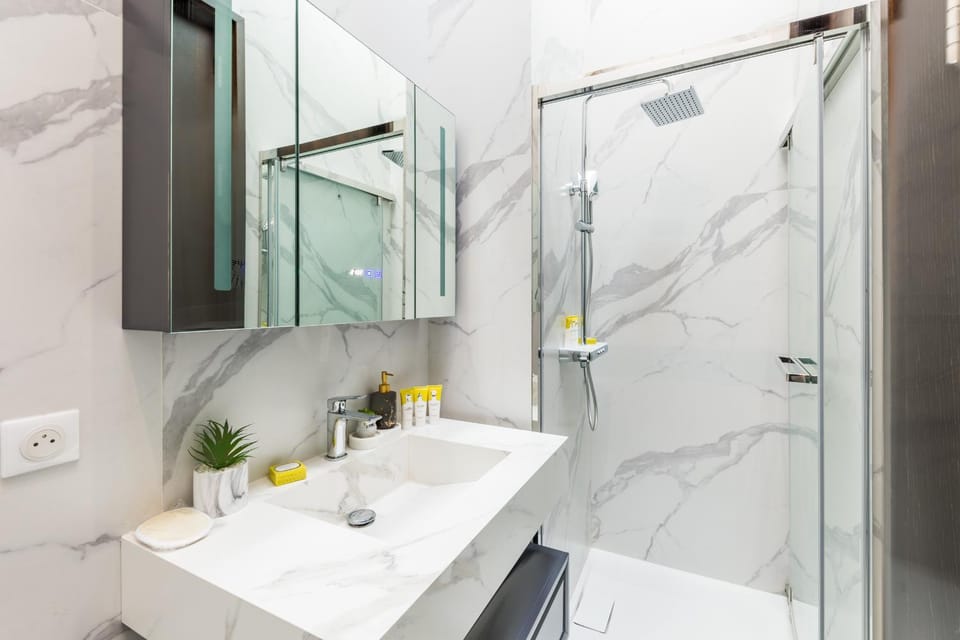Luxueux appartement avec vue sur l'île de la Jatte Apartment in Courbevoie