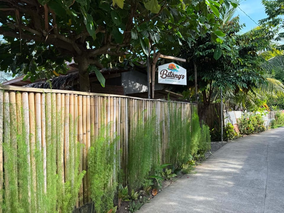 Bitang's Guesthouse - Starlink Ready Bed and Breakfast in Siargao Island