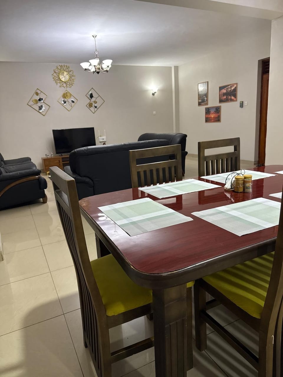 Three bed unit in CBD Kla near Acacia mall Apartment in Kampala