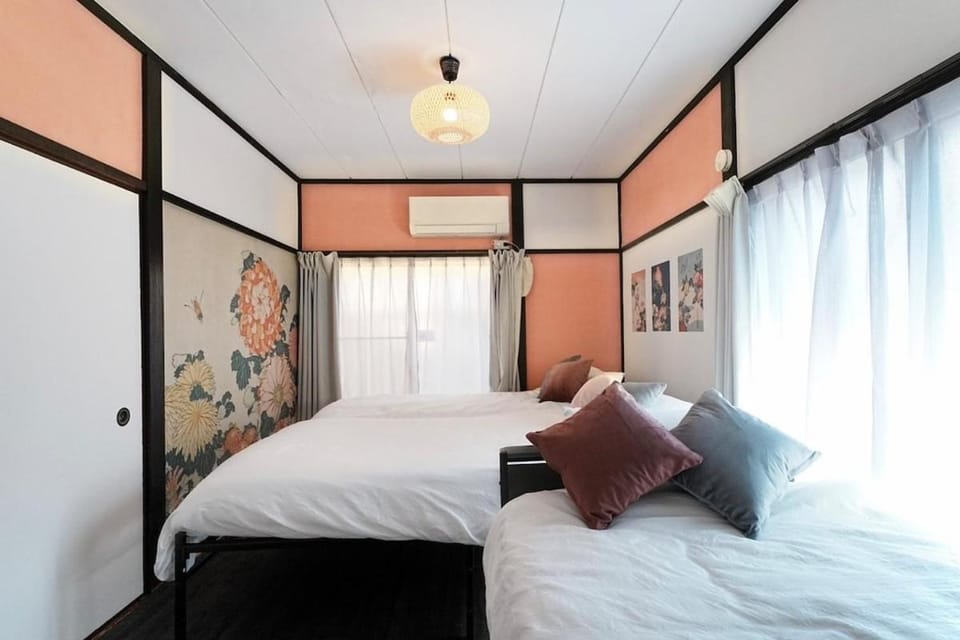 Private House, 5min To the Station, Exploring Tokyo, 40 min to the Airport, Skytree Asakusa Ueno TINY KOMACHI Apartment in Japan