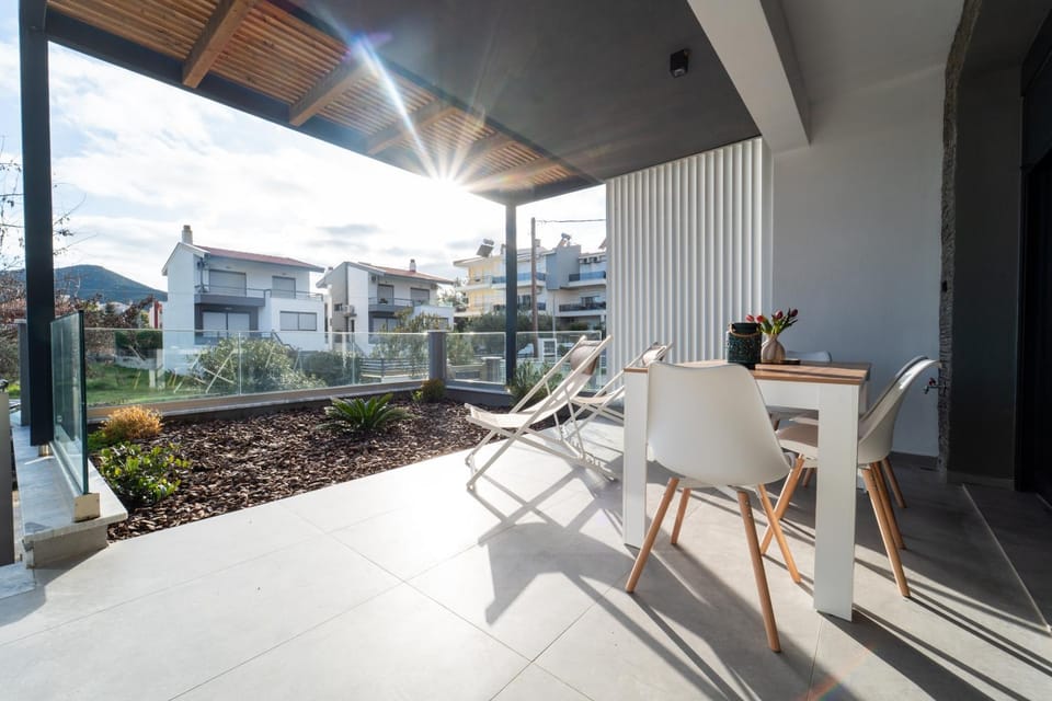 Garden, Balcony/Terrace