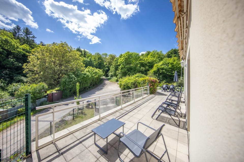 Garden view, Garden view, Street view, Street view