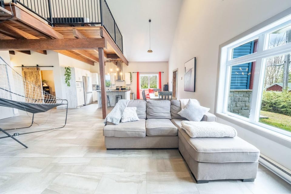 Spa Relaxation & Adventure - Lapointe du Lac Chalet in Quebec
