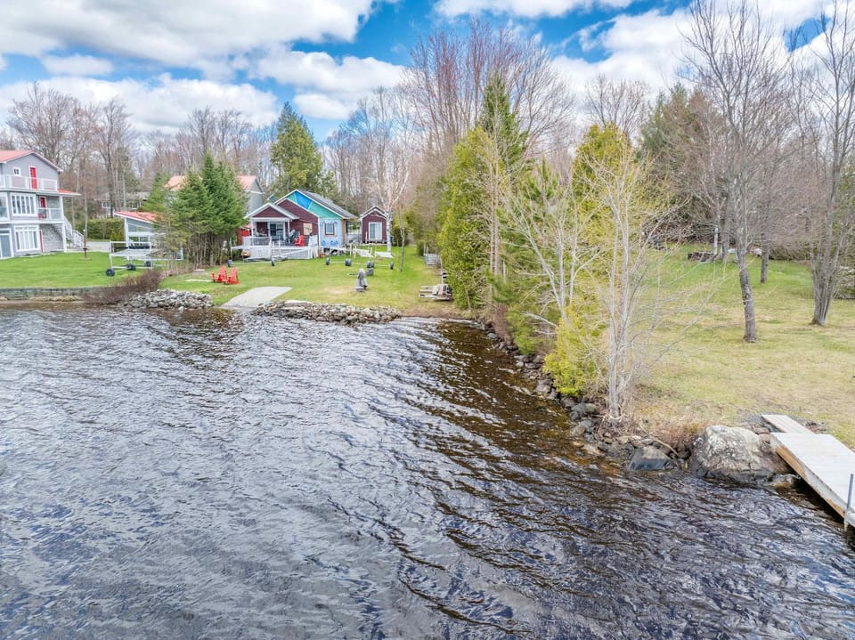 Spa Relaxation & Adventure - Lapointe du Lac Chalet in Quebec