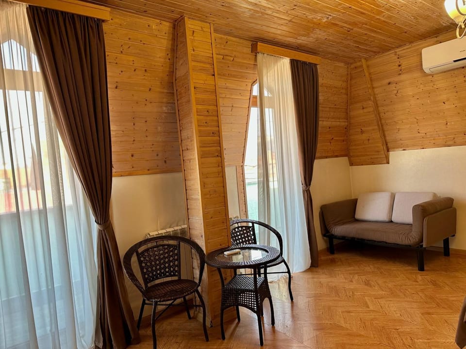 Seating area, Bedroom