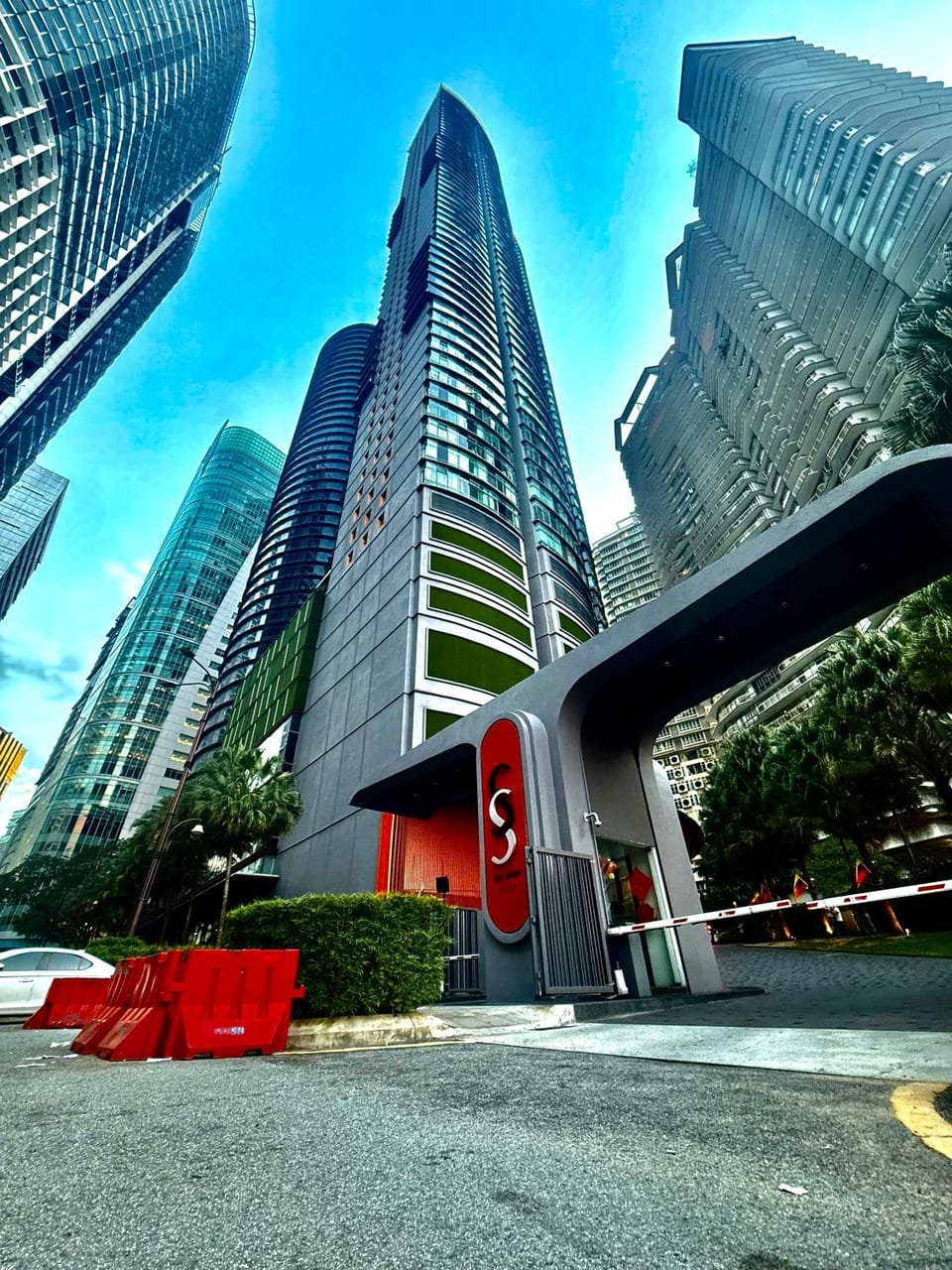 Property building, Day, City view