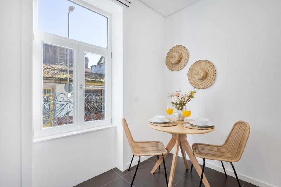 Matosinhos Coastal Breeze Studio Apartment in Matosinhos
