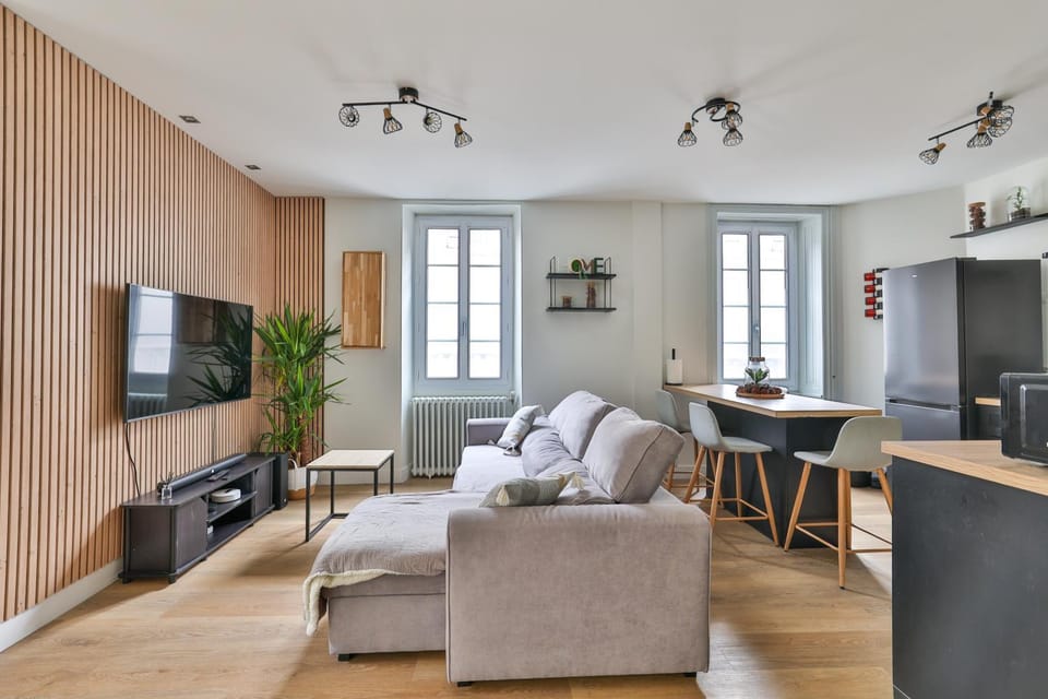 TV and multimedia, Living room, heating, internet
