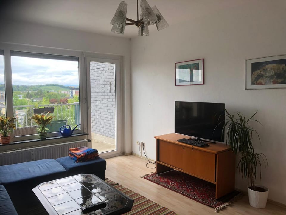 Penthouse Apartment Nepal Bed and Breakfast in Klagenfurt