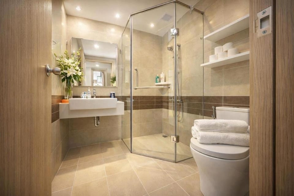 Rivergate Luxe - Central Saigon Stay Apartment in Ho Chi Minh City