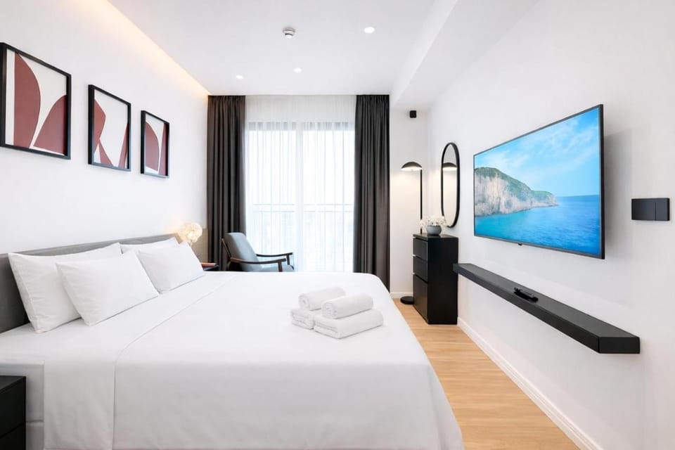 Rivergate Luxe - Central Saigon Stay Apartment in Ho Chi Minh City