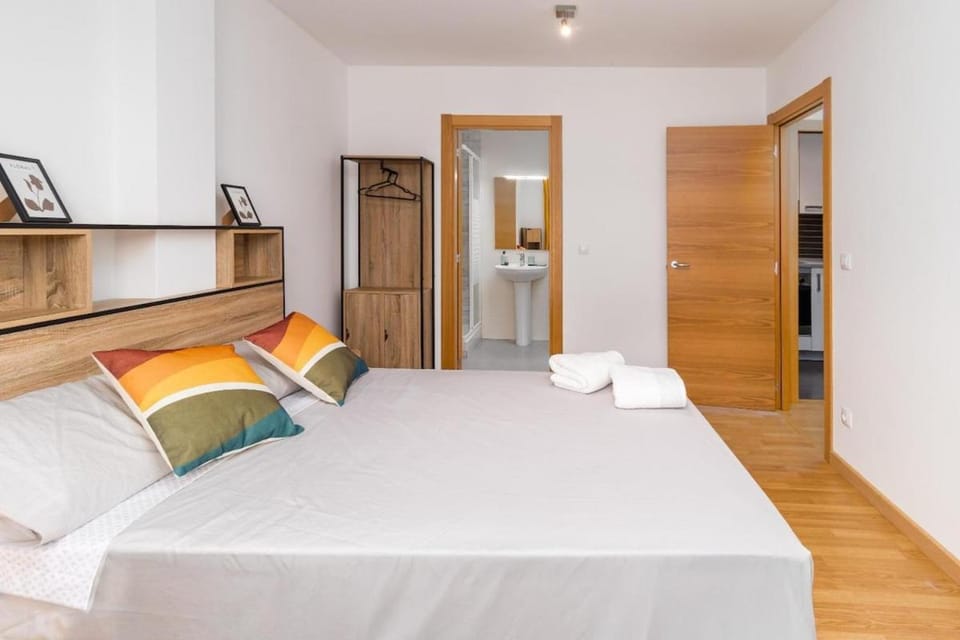 Piso diseño con piscina y garaje Apartment in Cantabria