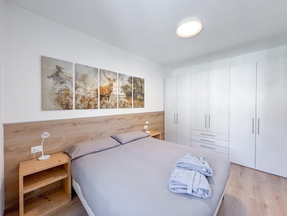 Bed, Bedroom, wardrobe