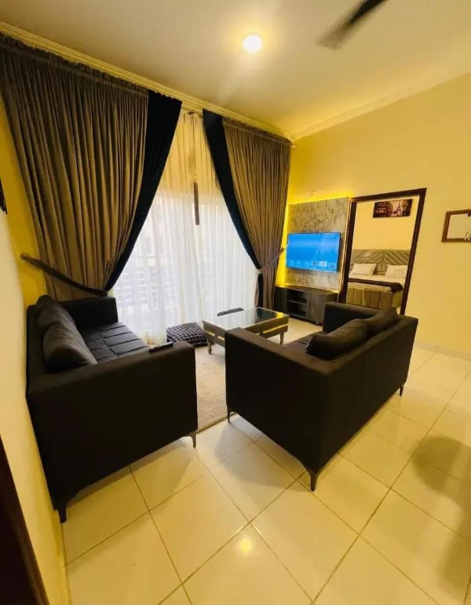 Tower 16 Apartment in Karachi
